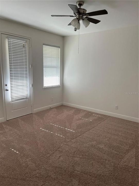 For Rent: $3,095 (4 beds, 3 baths, 1726 Square Feet)