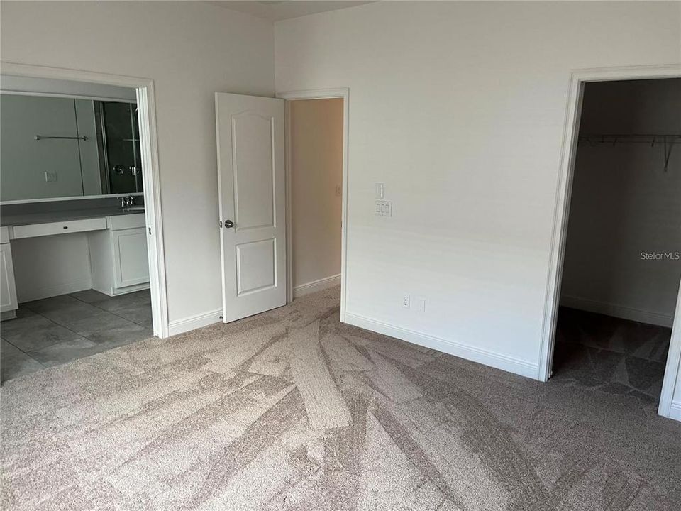 For Rent: $3,095 (4 beds, 3 baths, 1726 Square Feet)