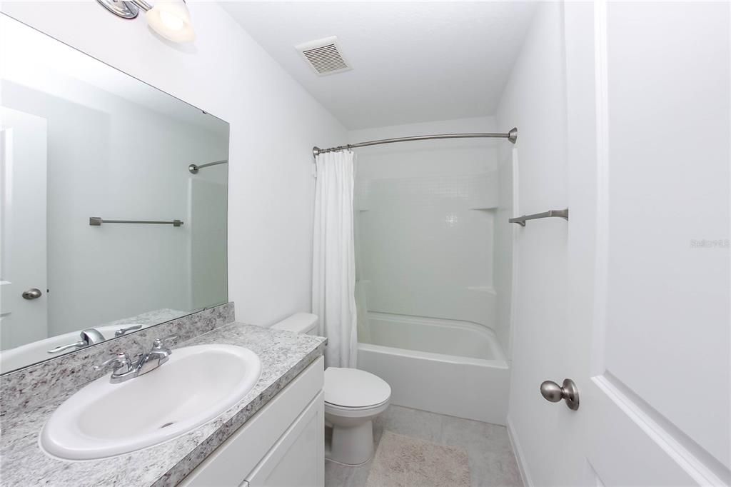 В аренду: $2,500 (3 спален, 2 ванн, 1687 Квадратных фут)