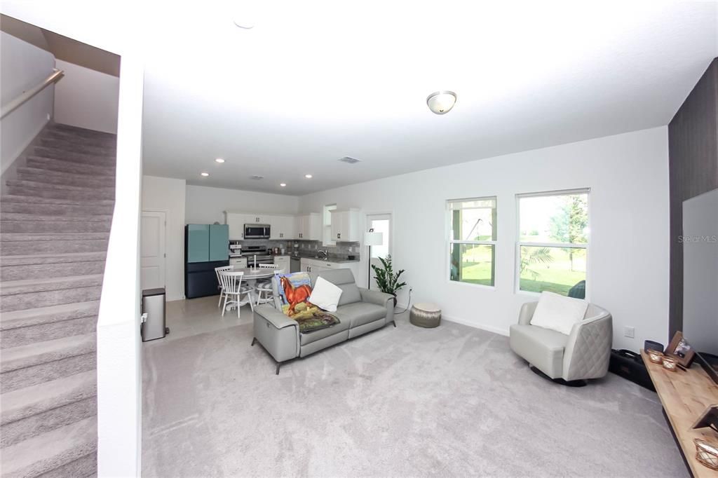 В аренду: $2,500 (3 спален, 2 ванн, 1687 Квадратных фут)