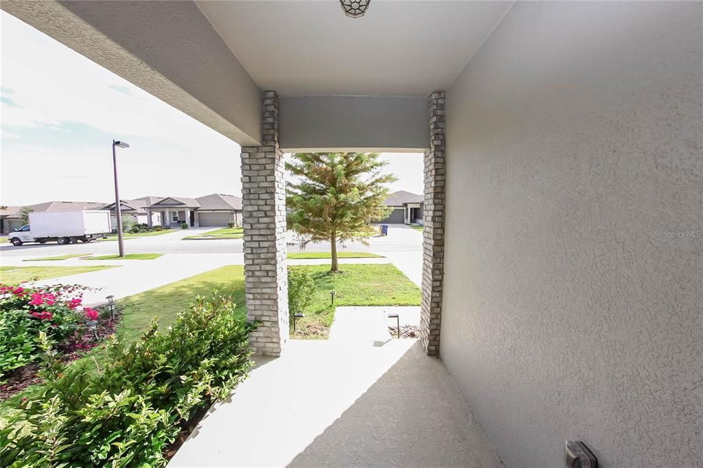 В аренду: $2,500 (3 спален, 2 ванн, 1687 Квадратных фут)