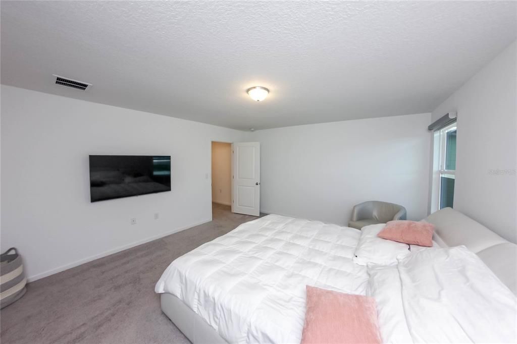 В аренду: $2,500 (3 спален, 2 ванн, 1687 Квадратных фут)