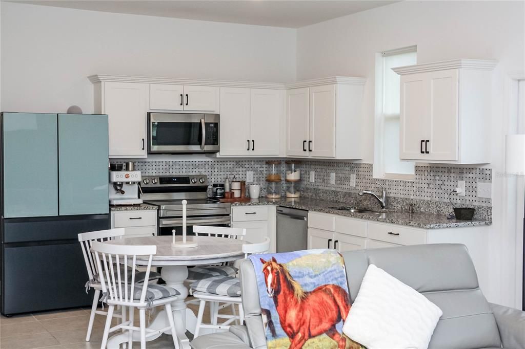 В аренду: $2,500 (3 спален, 2 ванн, 1687 Квадратных фут)