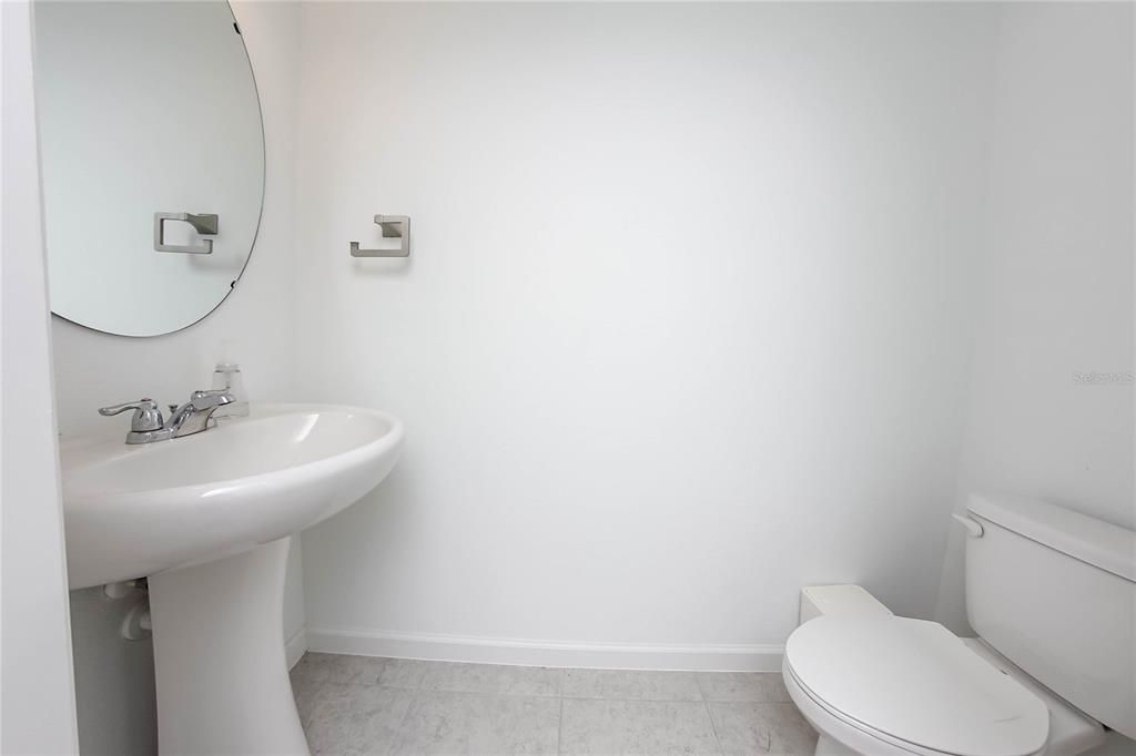 В аренду: $2,500 (3 спален, 2 ванн, 1687 Квадратных фут)