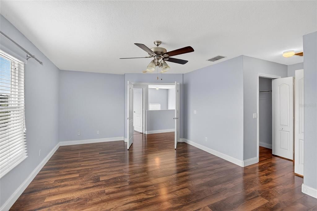 For Sale: $459,000 (4 beds, 2 baths, 2454 Square Feet)