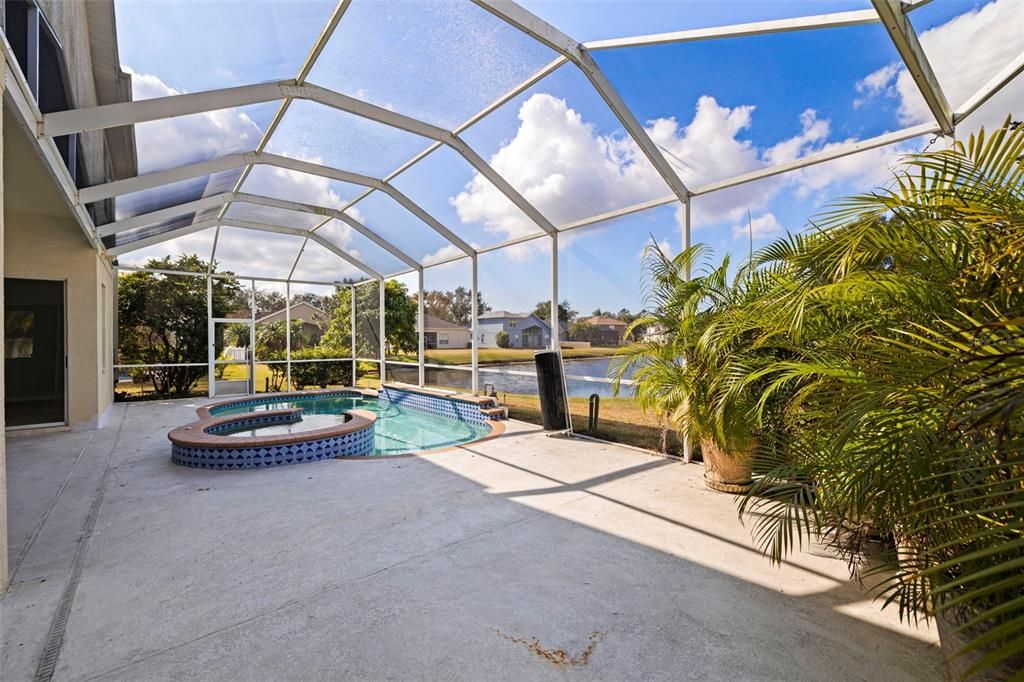 For Sale: $499,000 (4 beds, 3 baths, 2666 Square Feet)