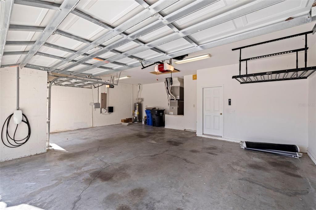 For Sale: $499,000 (4 beds, 3 baths, 2666 Square Feet)