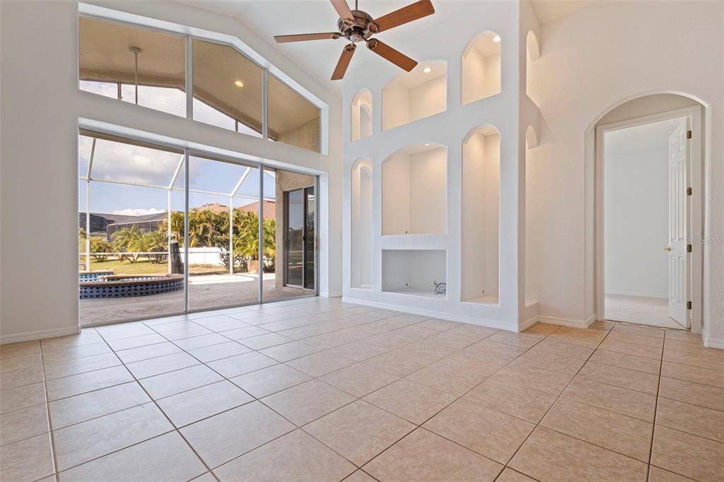 For Sale: $499,000 (4 beds, 3 baths, 2666 Square Feet)