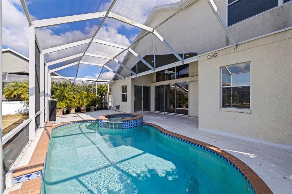 For Sale: $499,000 (4 beds, 3 baths, 2666 Square Feet)