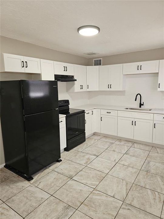 В аренду: $1,800 (3 спален, 1 ванн, 1434 Квадратных фут)