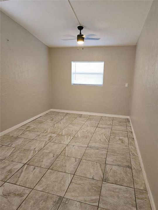 В аренду: $1,800 (3 спален, 1 ванн, 1434 Квадратных фут)