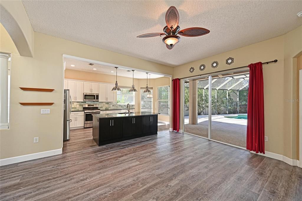 На продажу: $595,000 (3 спален, 2 ванн, 2228 Квадратных фут)