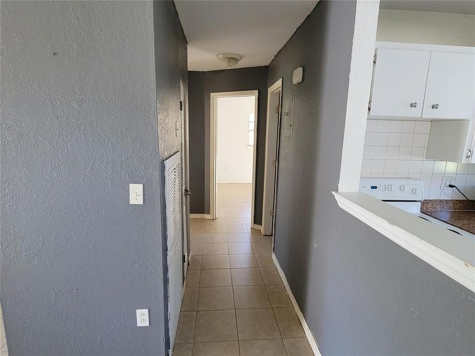 В аренду: $1,295 (2 спален, 1 ванн, 1044 Квадратных фут)