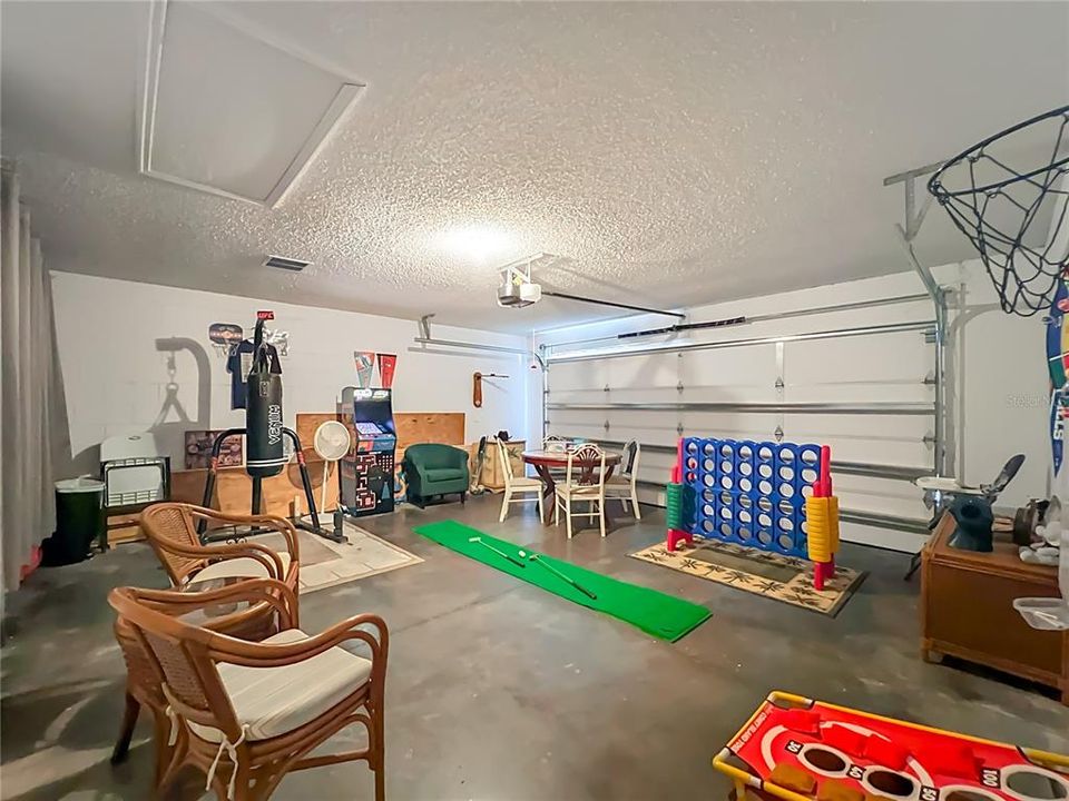 For Sale: $419,000 (3 beds, 2 baths, 1341 Square Feet)