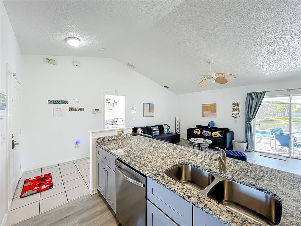 For Sale: $419,000 (3 beds, 2 baths, 1341 Square Feet)