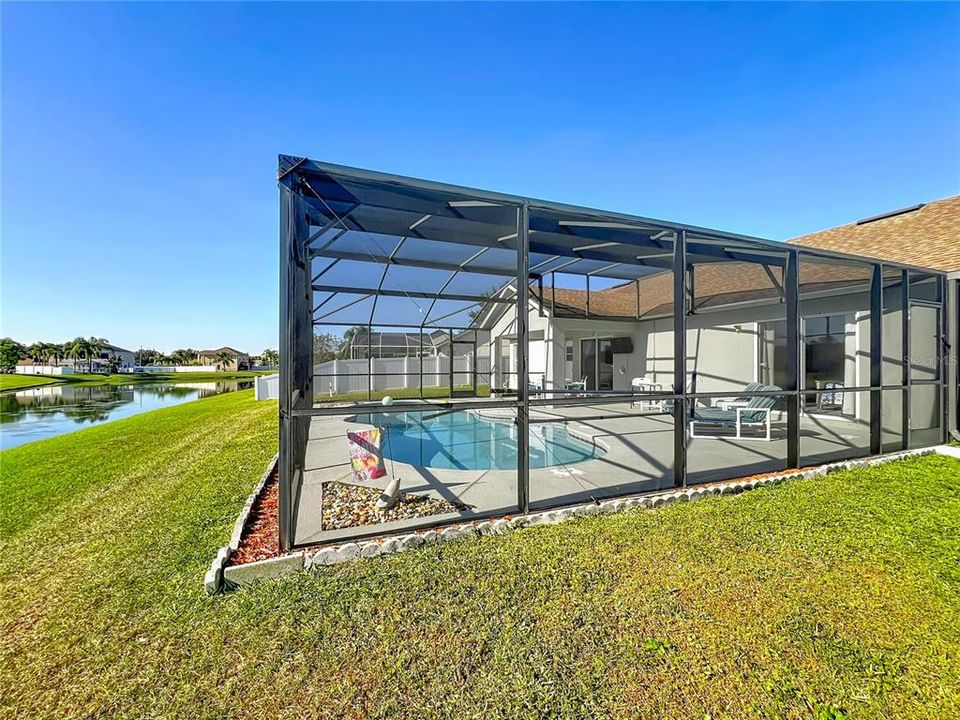 For Sale: $419,000 (3 beds, 2 baths, 1341 Square Feet)