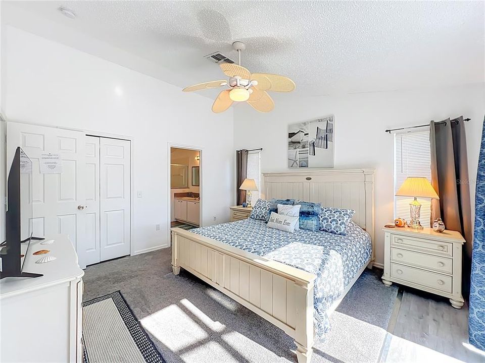 For Sale: $419,000 (3 beds, 2 baths, 1341 Square Feet)