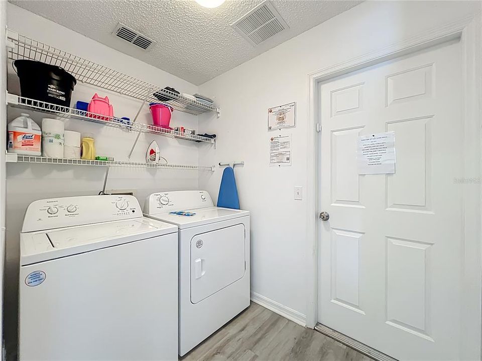 For Sale: $419,000 (3 beds, 2 baths, 1341 Square Feet)