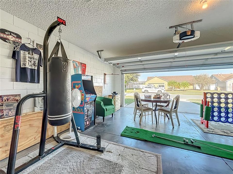 For Sale: $419,000 (3 beds, 2 baths, 1341 Square Feet)