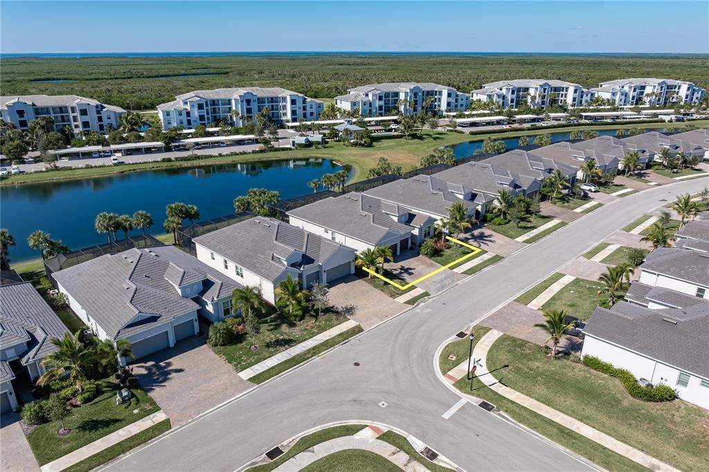 For Sale: $825,000 (3 beds, 3 baths, 2461 Square Feet)