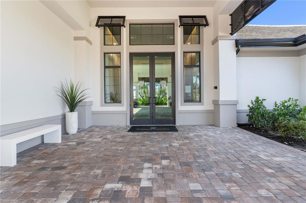 For Sale: $825,000 (3 beds, 3 baths, 2461 Square Feet)