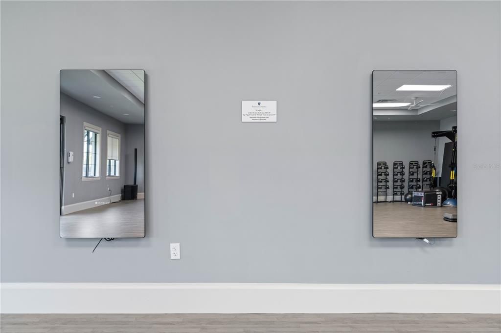 For Sale: $825,000 (3 beds, 3 baths, 2461 Square Feet)