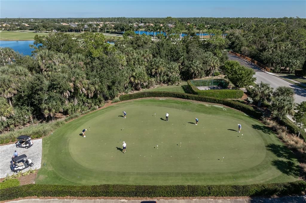 For Sale: $825,000 (3 beds, 3 baths, 2461 Square Feet)