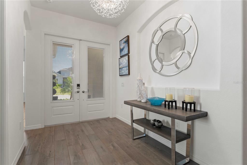 For Sale: $825,000 (3 beds, 3 baths, 2461 Square Feet)