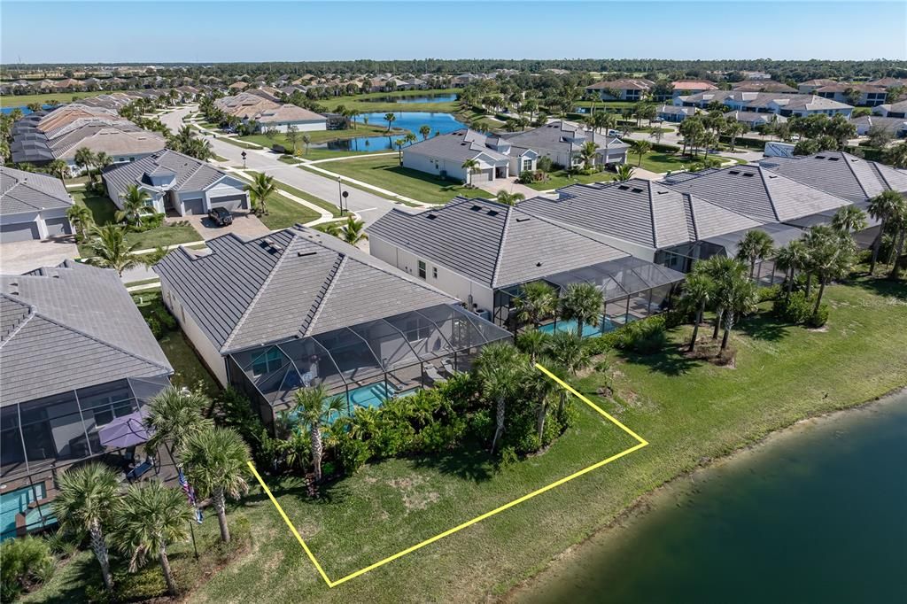 For Sale: $825,000 (3 beds, 3 baths, 2461 Square Feet)