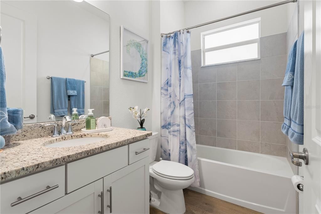 For Sale: $825,000 (3 beds, 3 baths, 2461 Square Feet)