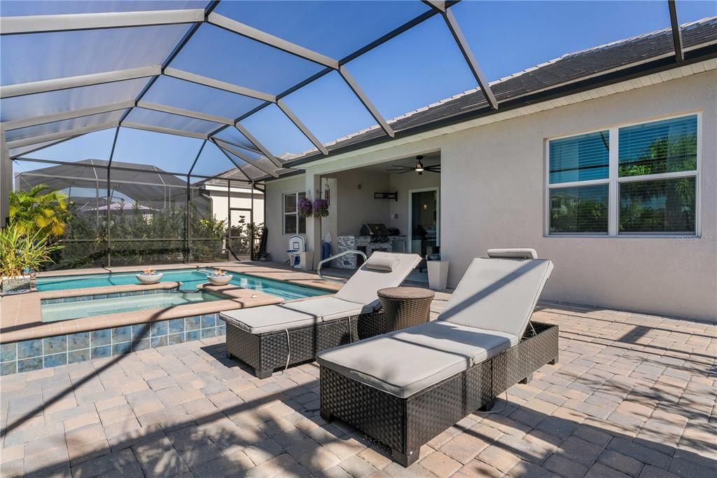 For Sale: $825,000 (3 beds, 3 baths, 2461 Square Feet)