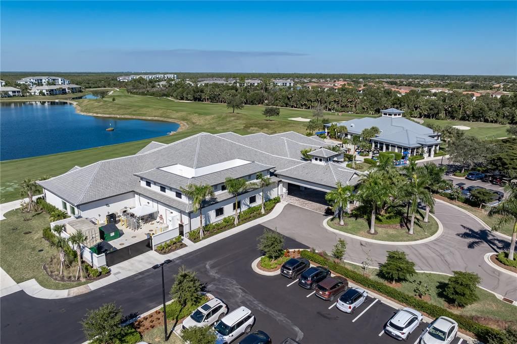 For Sale: $825,000 (3 beds, 3 baths, 2461 Square Feet)