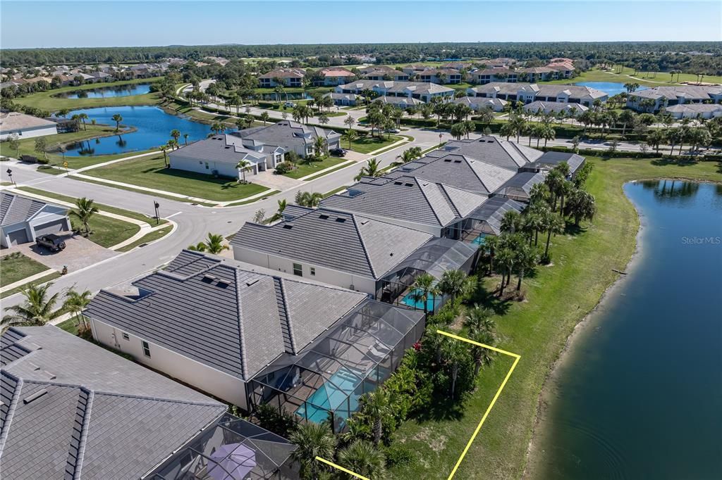 For Sale: $825,000 (3 beds, 3 baths, 2461 Square Feet)