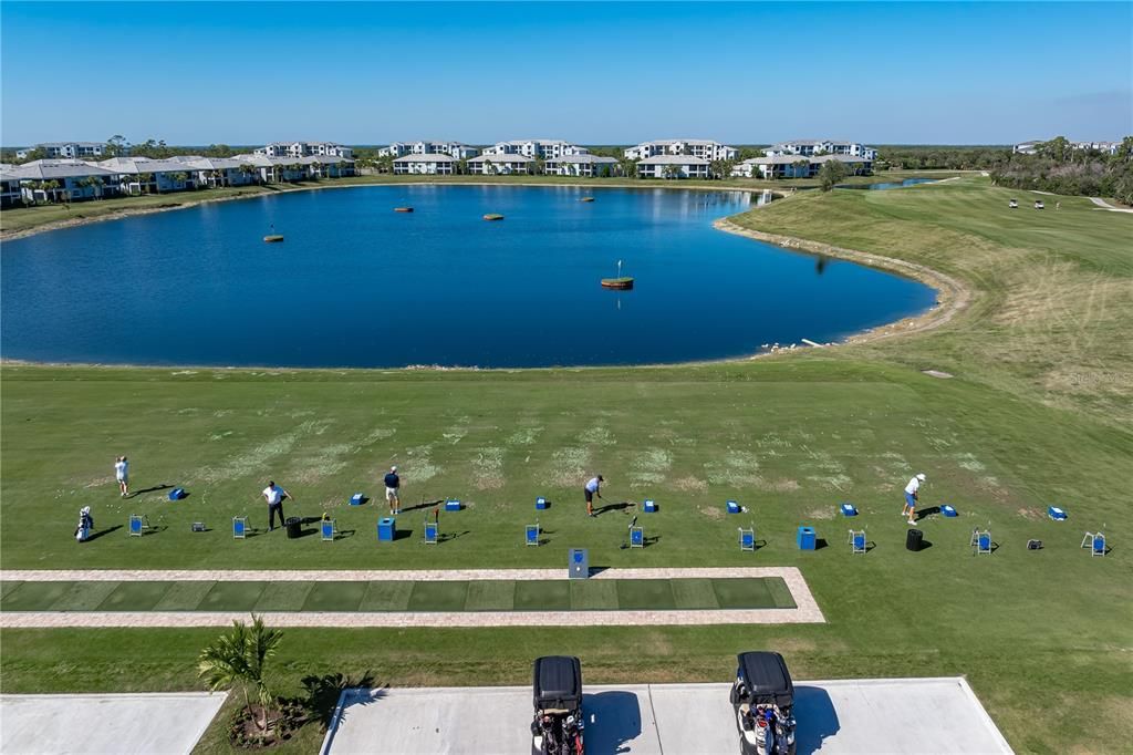 For Sale: $825,000 (3 beds, 3 baths, 2461 Square Feet)