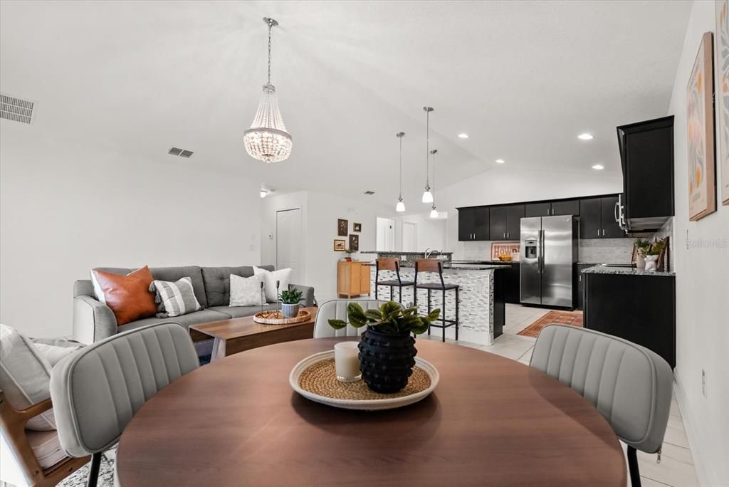 En Venta: $385,000 (3 camas, 2 baños, 1786 Pies cuadrados)