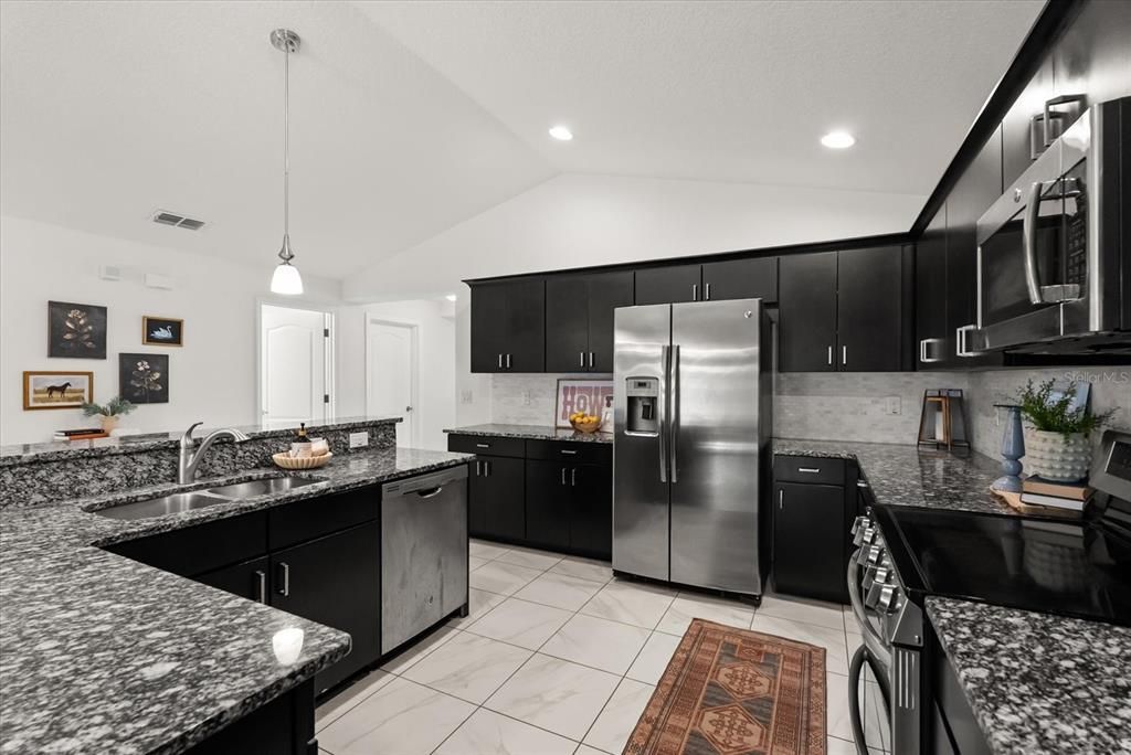 En Venta: $385,000 (3 camas, 2 baños, 1786 Pies cuadrados)