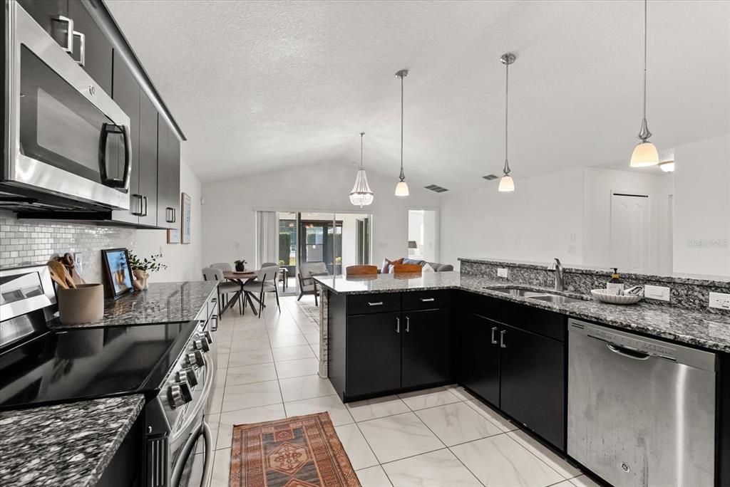 En Venta: $385,000 (3 camas, 2 baños, 1786 Pies cuadrados)