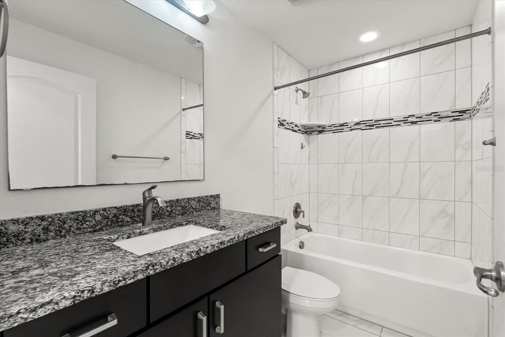 En Venta: $385,000 (3 camas, 2 baños, 1786 Pies cuadrados)