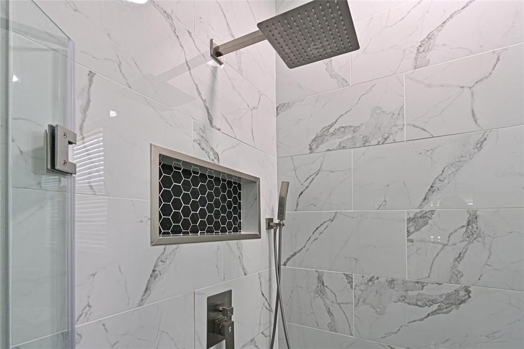 For Sale: $824,900 (3 beds, 3 baths, 2642 Square Feet)