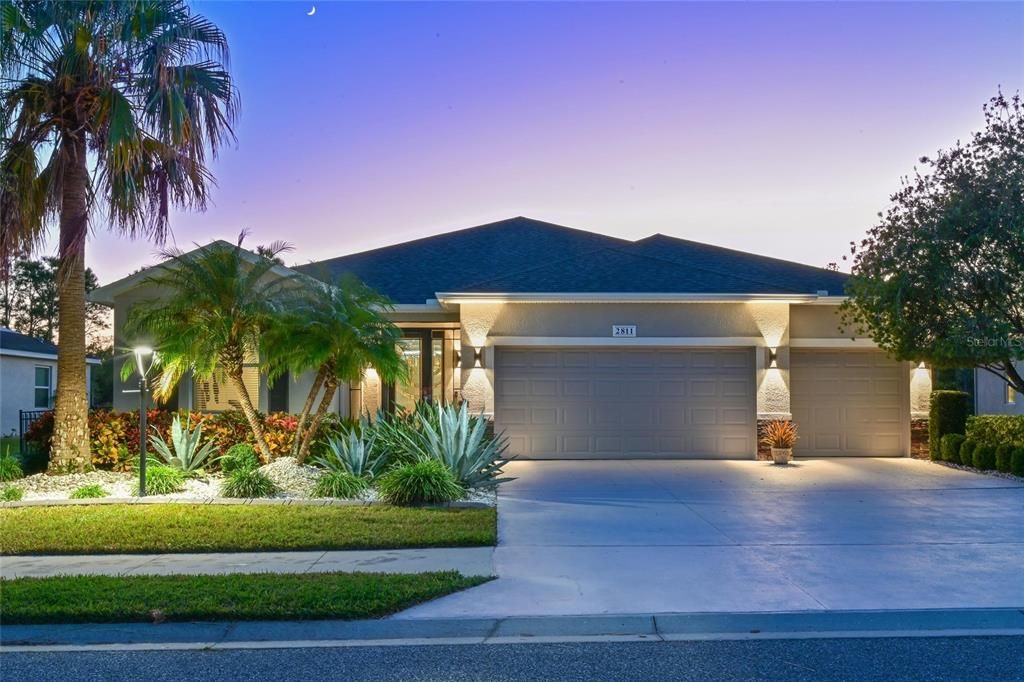 For Sale: $824,900 (3 beds, 3 baths, 2642 Square Feet)