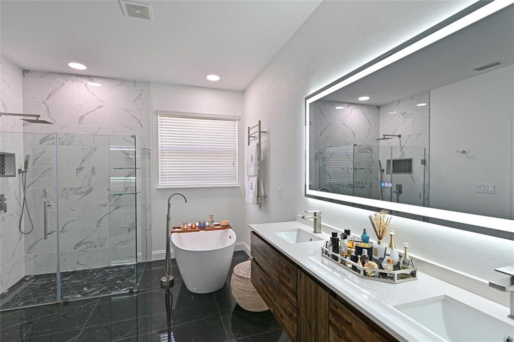 For Sale: $824,900 (3 beds, 3 baths, 2642 Square Feet)