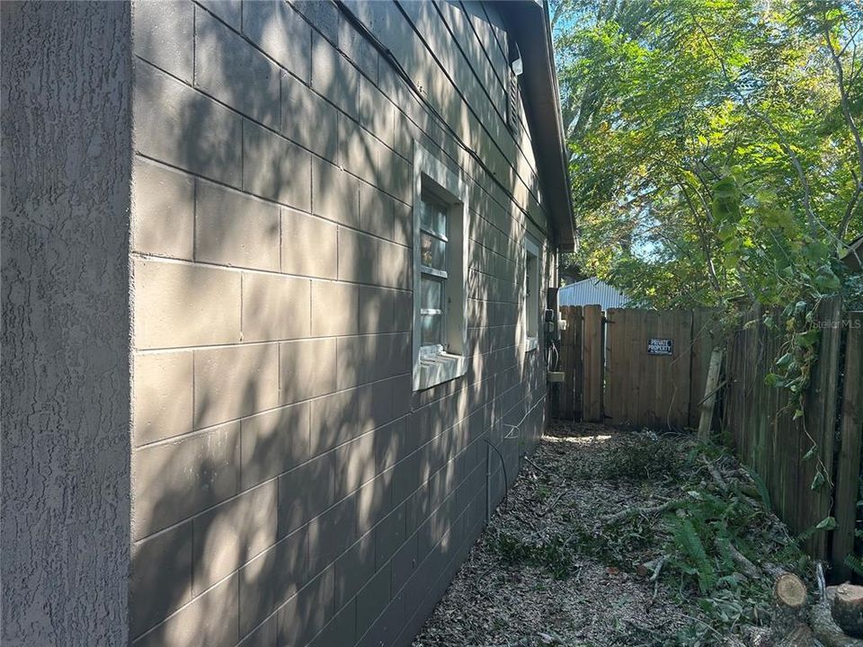 待售: $275,000 (3 贝兹, 1 浴室, 1160 平方英尺)