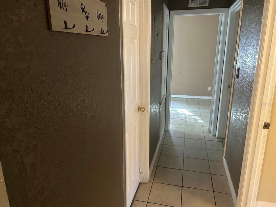 待售: $275,000 (3 贝兹, 1 浴室, 1160 平方英尺)