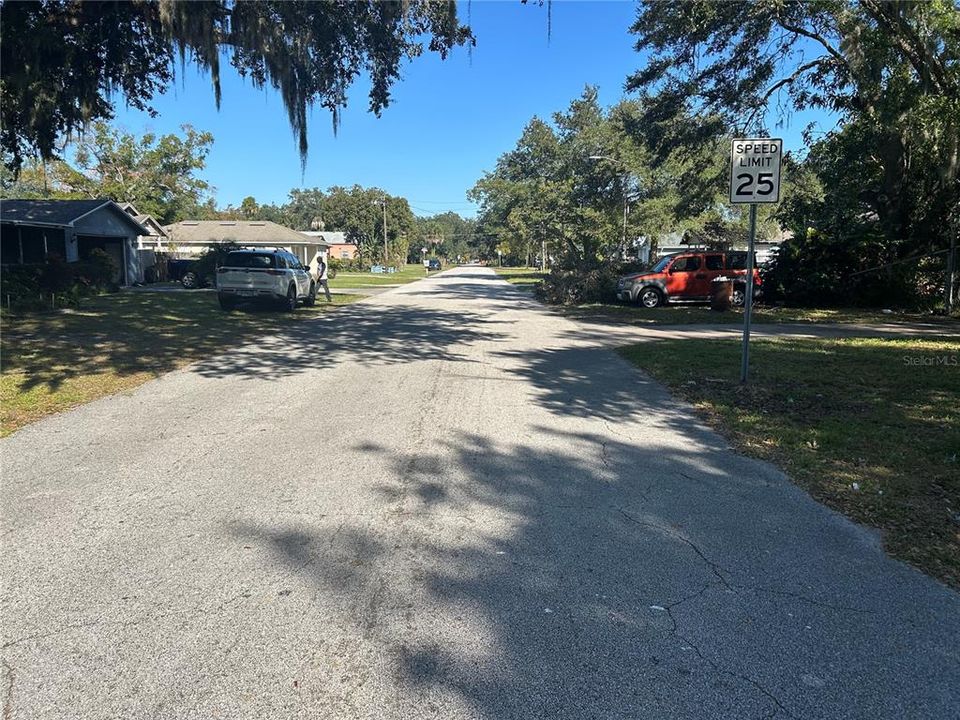 待售: $275,000 (3 贝兹, 1 浴室, 1160 平方英尺)