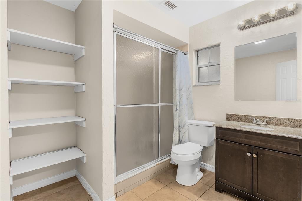 В аренду: $2,100 (3 спален, 3 ванн, 1800 Квадратных фут)