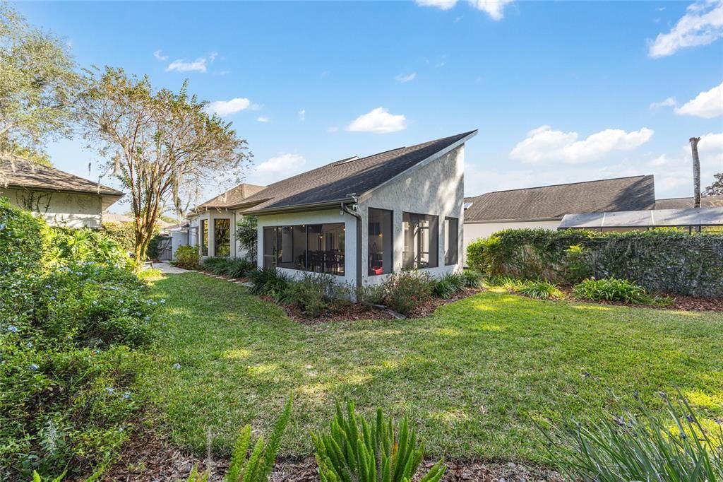 For Sale: $429,900 (3 beds, 3 baths, 2211 Square Feet)