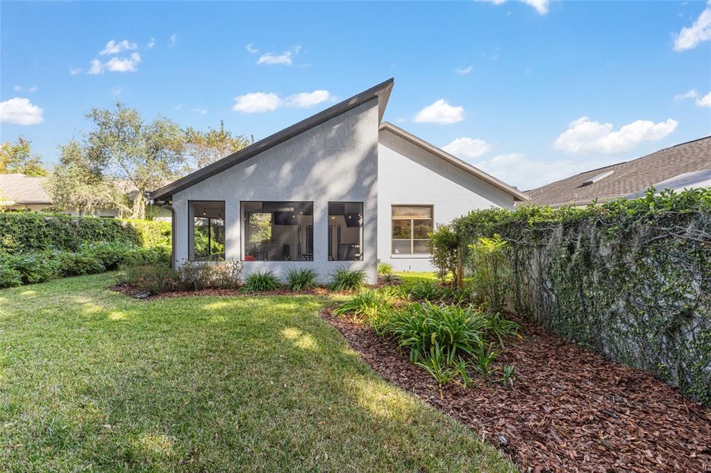 For Sale: $429,900 (3 beds, 3 baths, 2211 Square Feet)