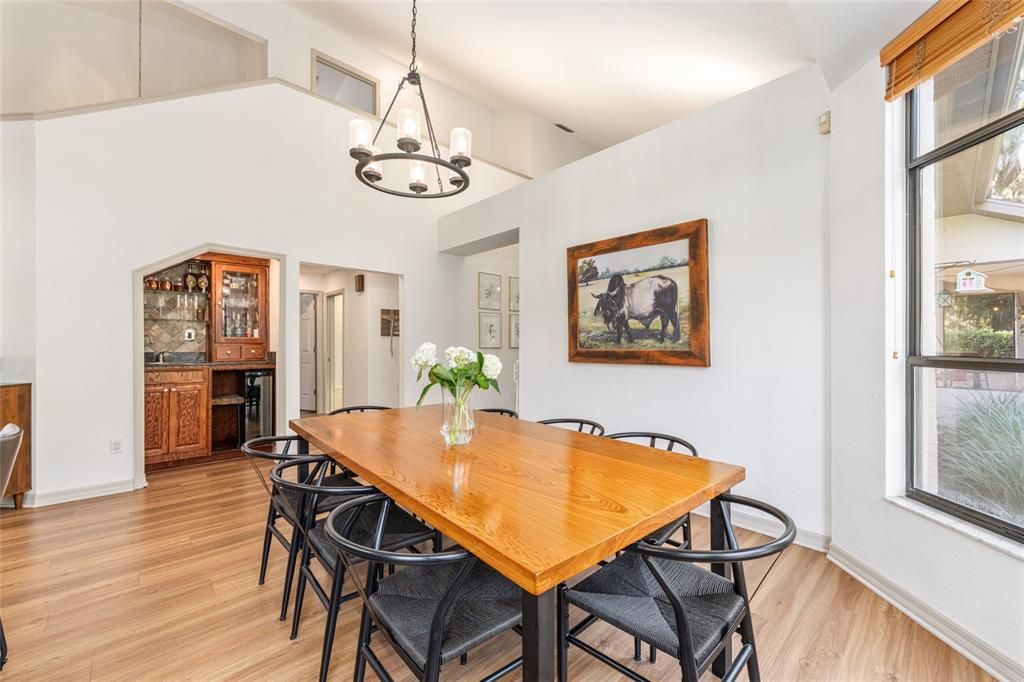 For Sale: $429,900 (3 beds, 3 baths, 2211 Square Feet)