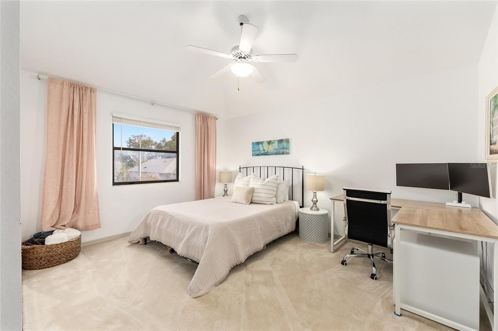 For Sale: $429,900 (3 beds, 3 baths, 2211 Square Feet)