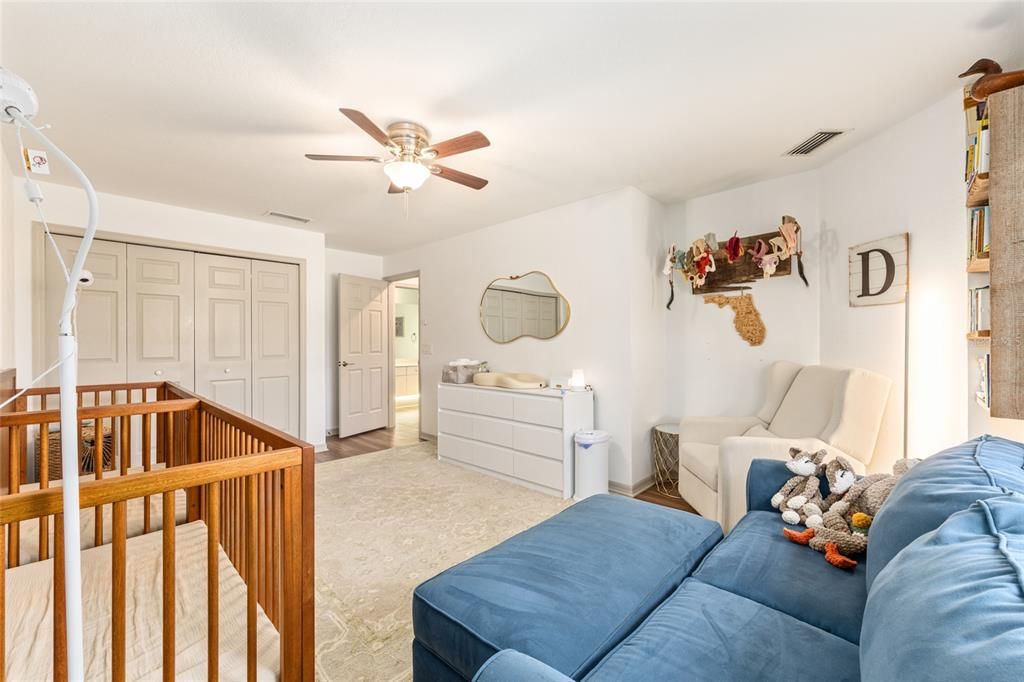 For Sale: $429,900 (3 beds, 3 baths, 2211 Square Feet)